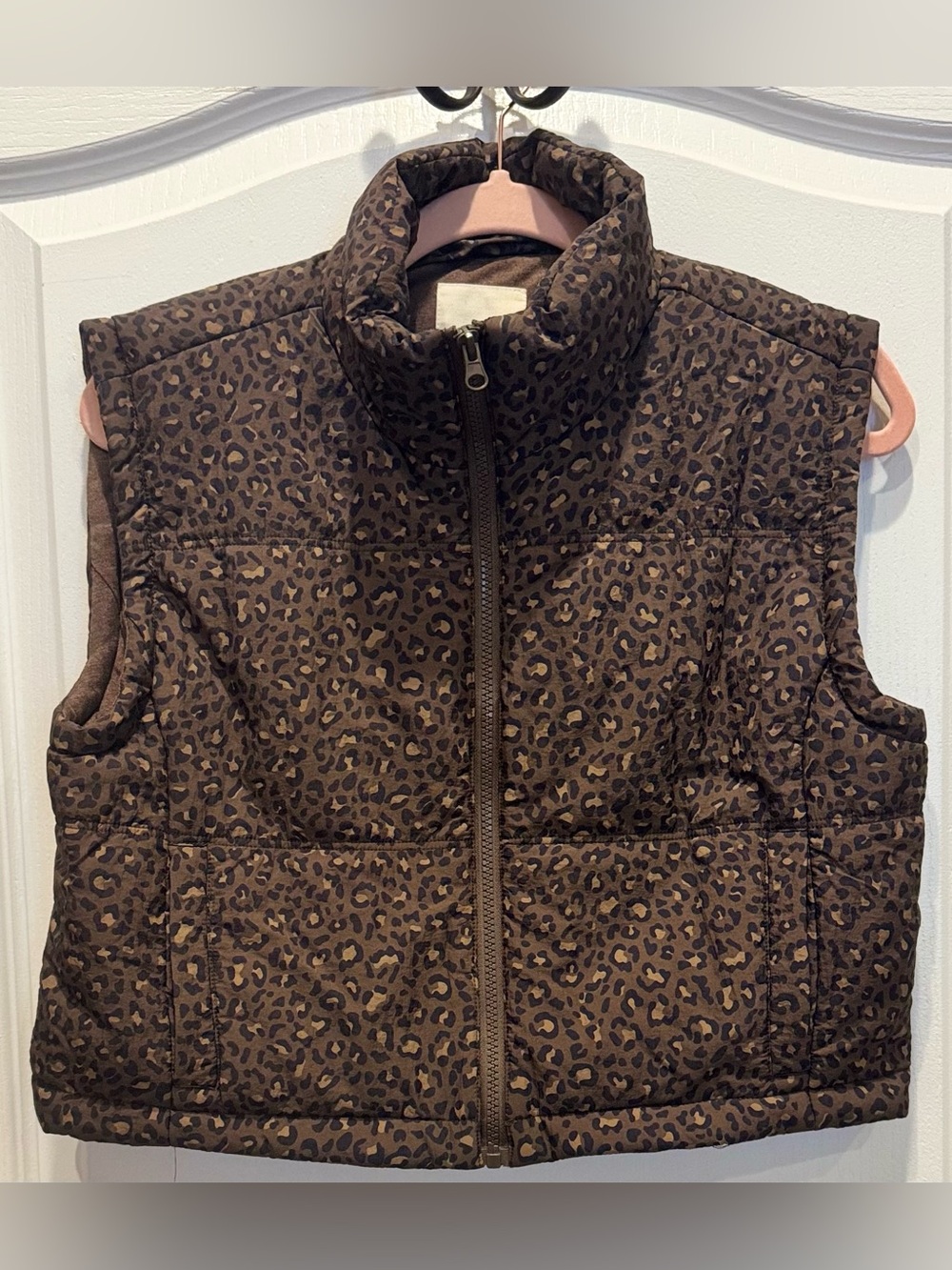 THREAD & SUPPLY Brown Leopard Sleeveless Quilted Vest Gilet Small
NWOT